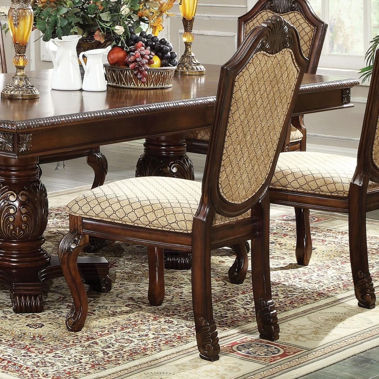 Chateau de ville online dining table